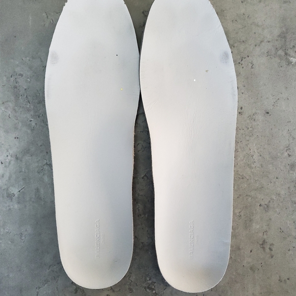 *SOLD* Balenciaga Arena Low in White Crinkle Leather Sz 44. - Picture 4 of 9